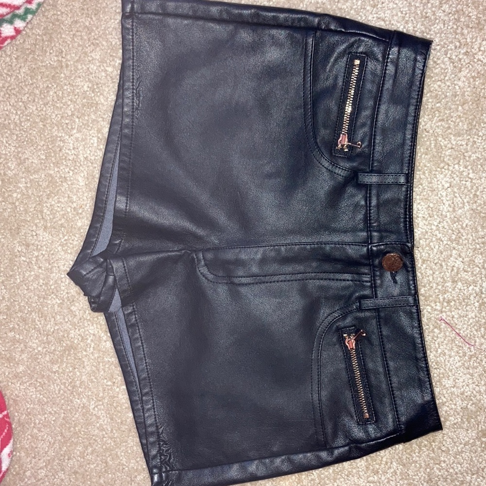 Faux leather short shorts